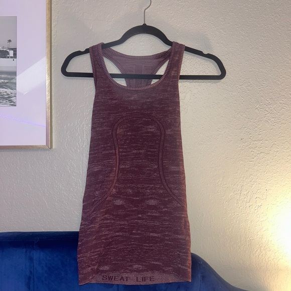 RARE LULULEMON TANK - Picture 2 of 3